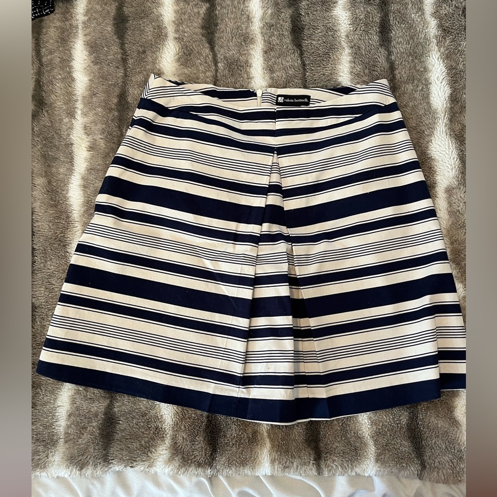 Valerie Bertinelli Navy and Cream Striped A-Line Skirt